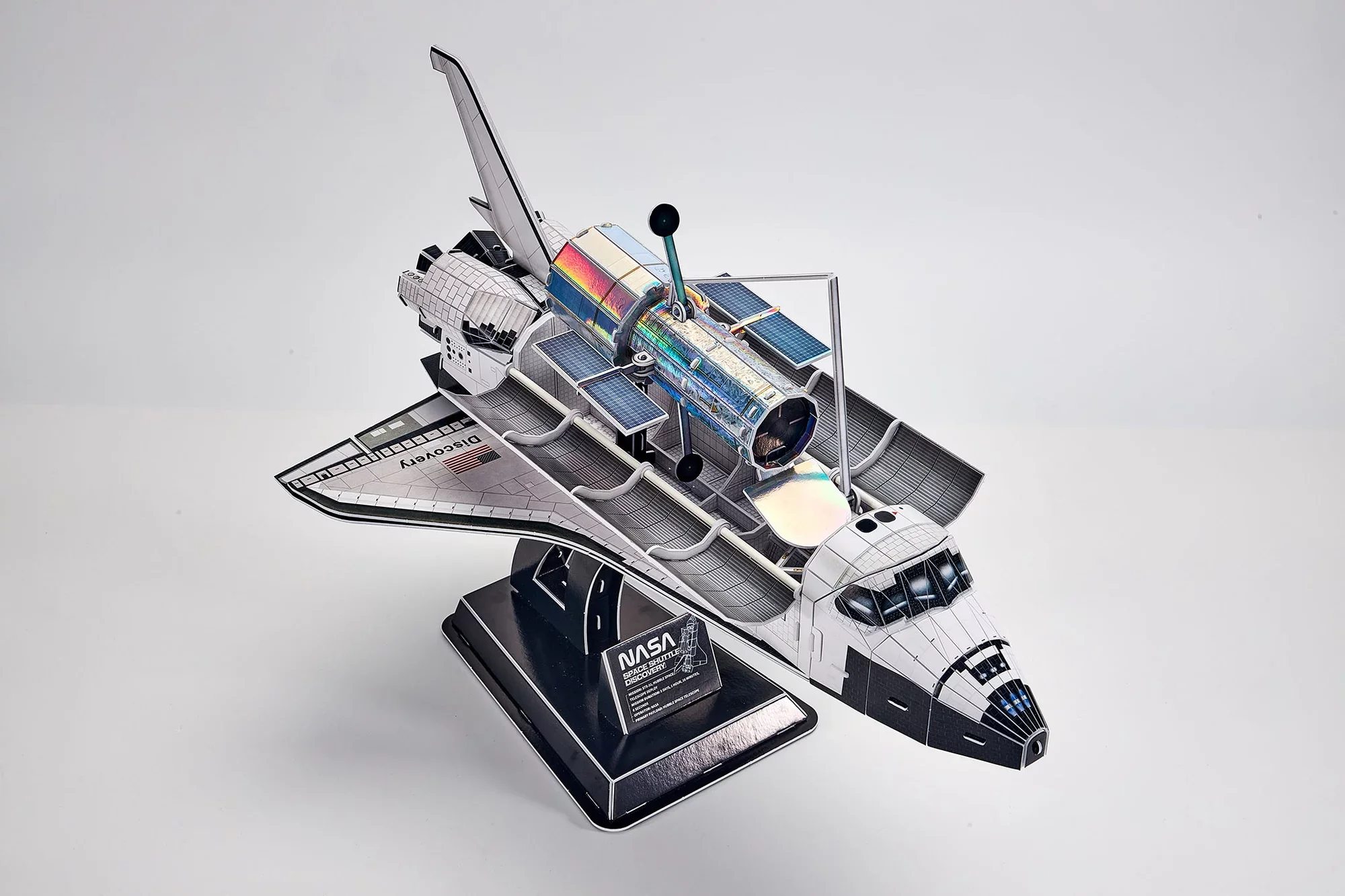 Space Shuttle Discovery - Image 6