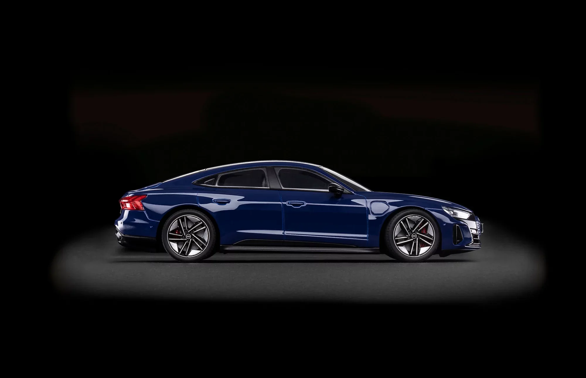 Adventskalender "Audi RS e-tron GT" - Image 11