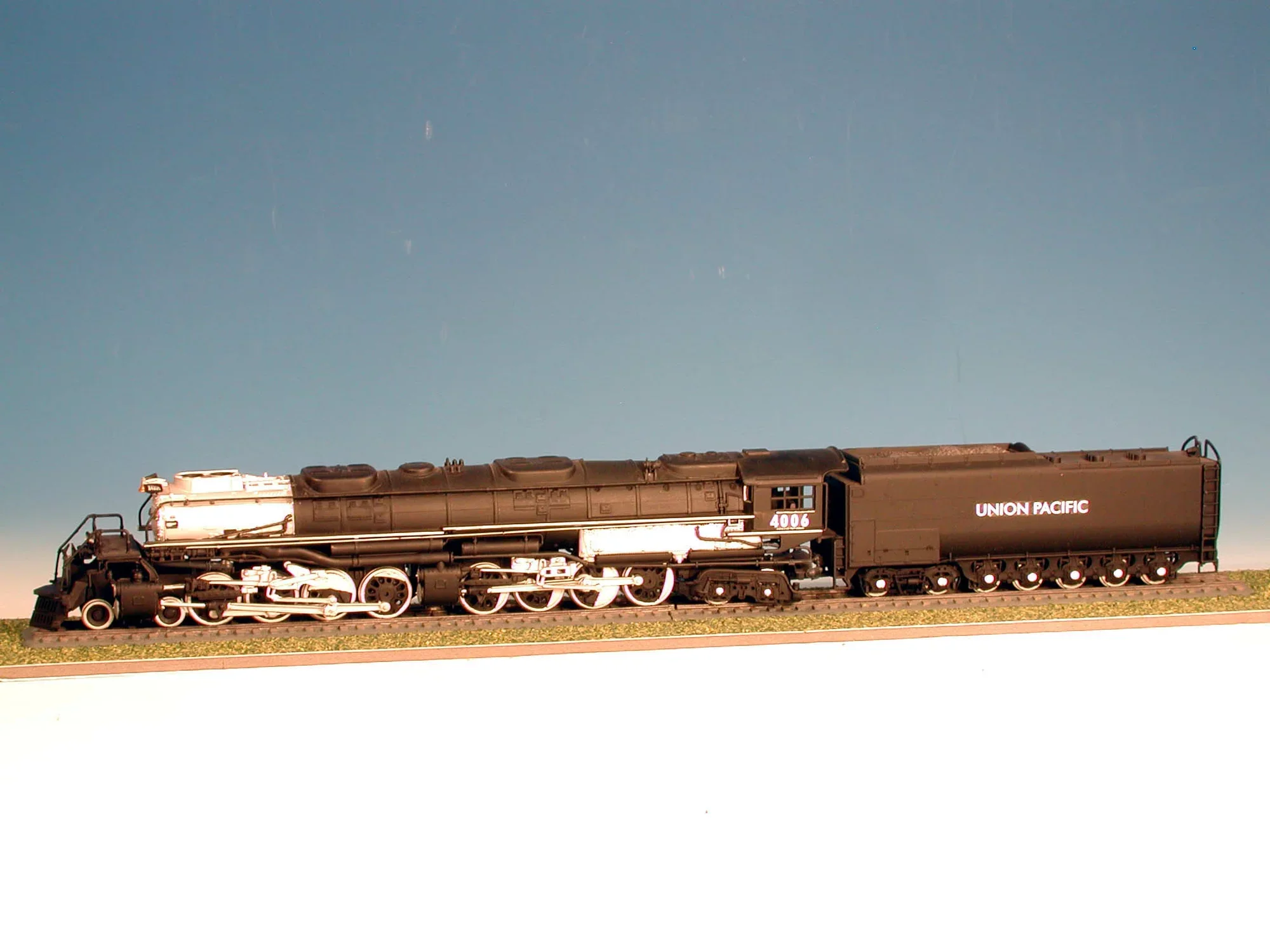 Big Boy Locomotive - Image 10