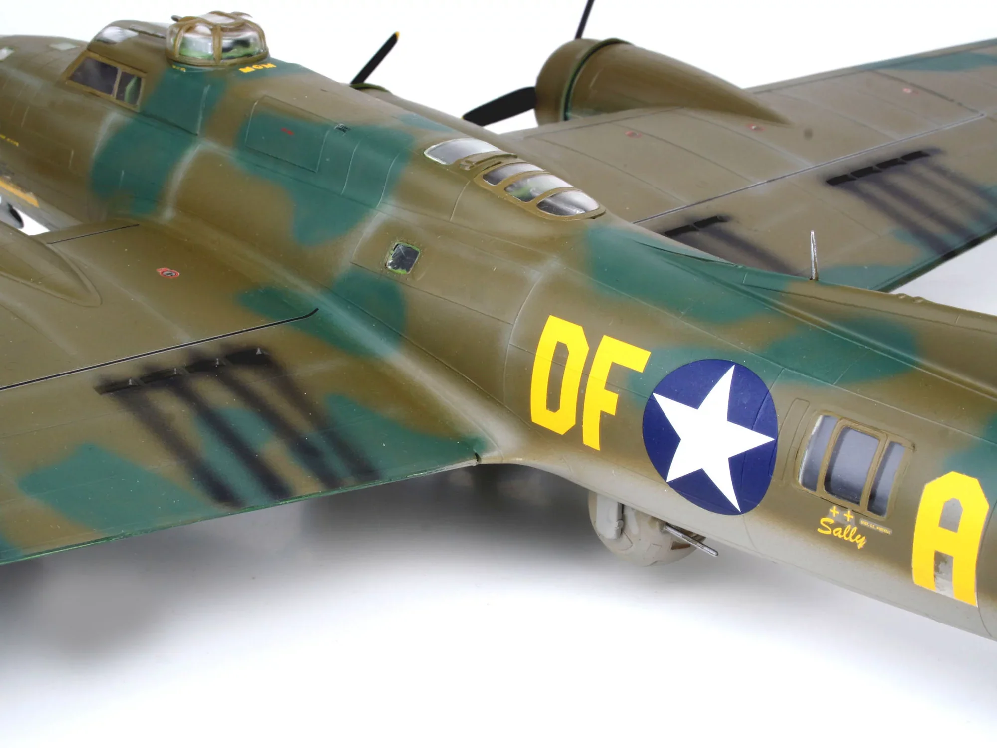 B-17F Memphis Bell - Image 6