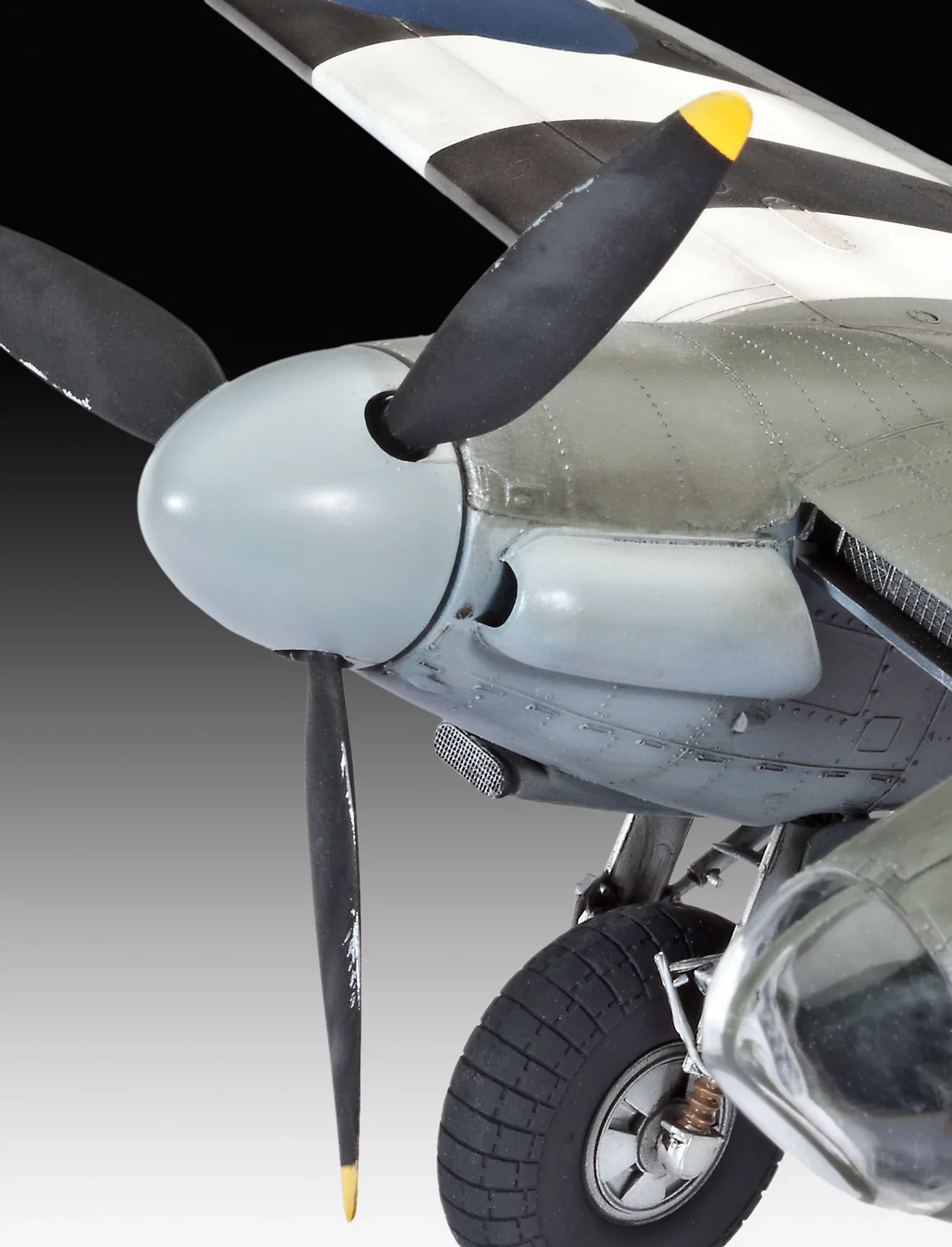 De Havilland Mosquito MK.IV - Image 4