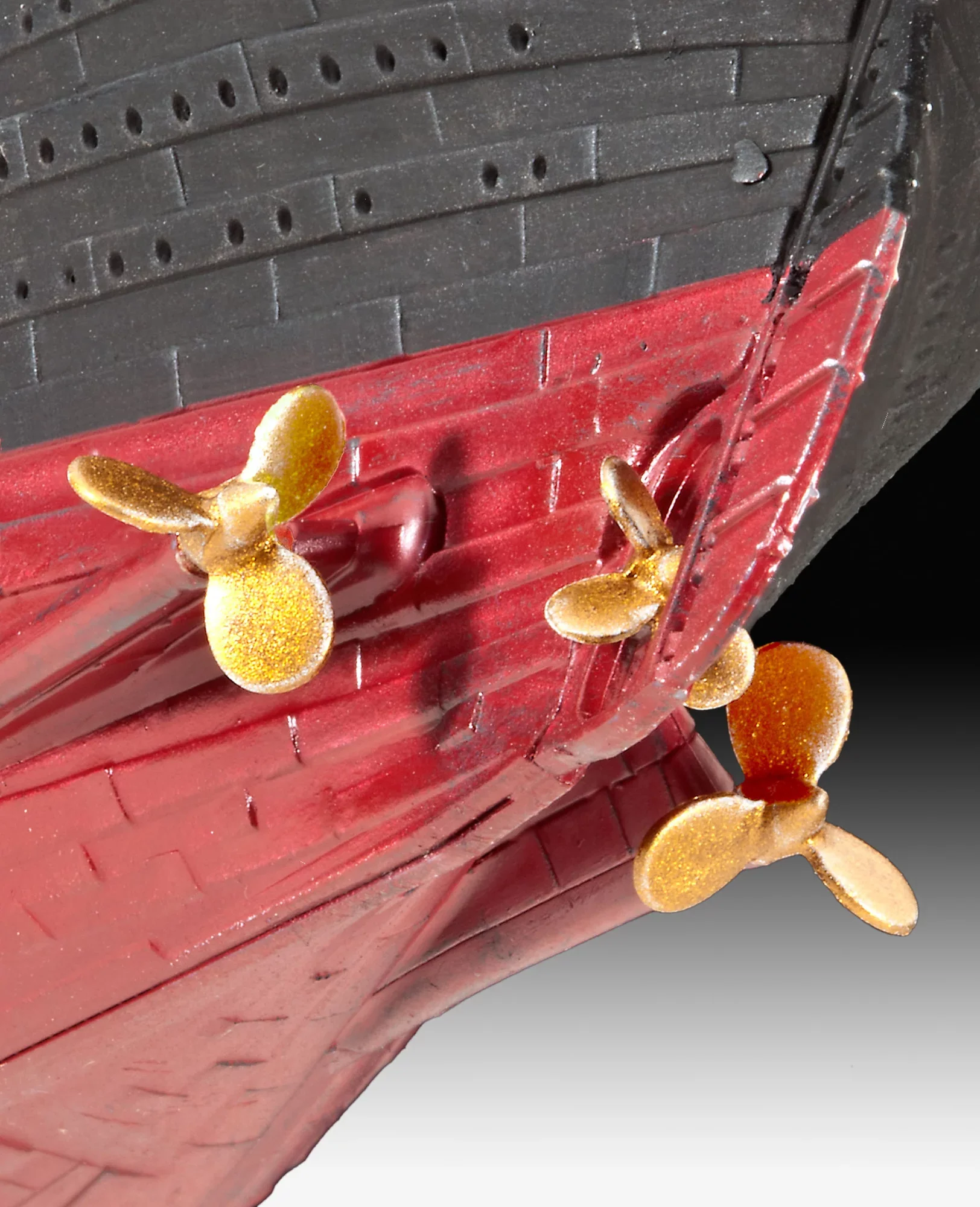 R.M.S. TITANIC - Image 7