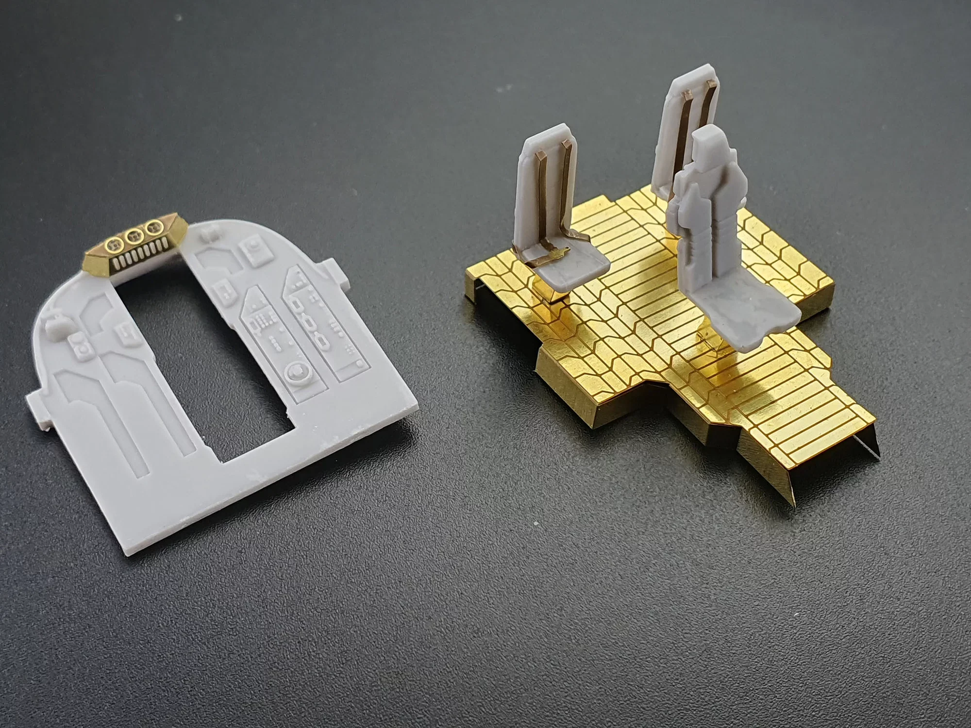 The Mandalorian: Razor Crest "Platinum Edition" - Image 14