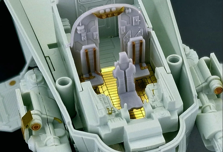 The Mandalorian: Razor Crest "Platinum Edition" - Image 5