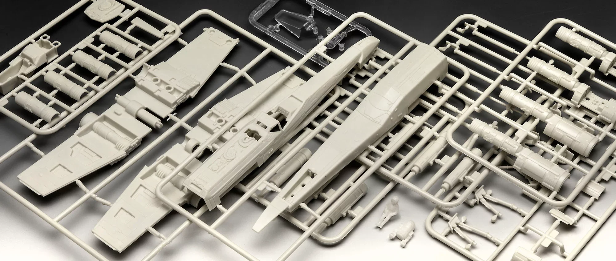 Carson Teva's X-Wing Fighter: The Mandalorian - Image 6
