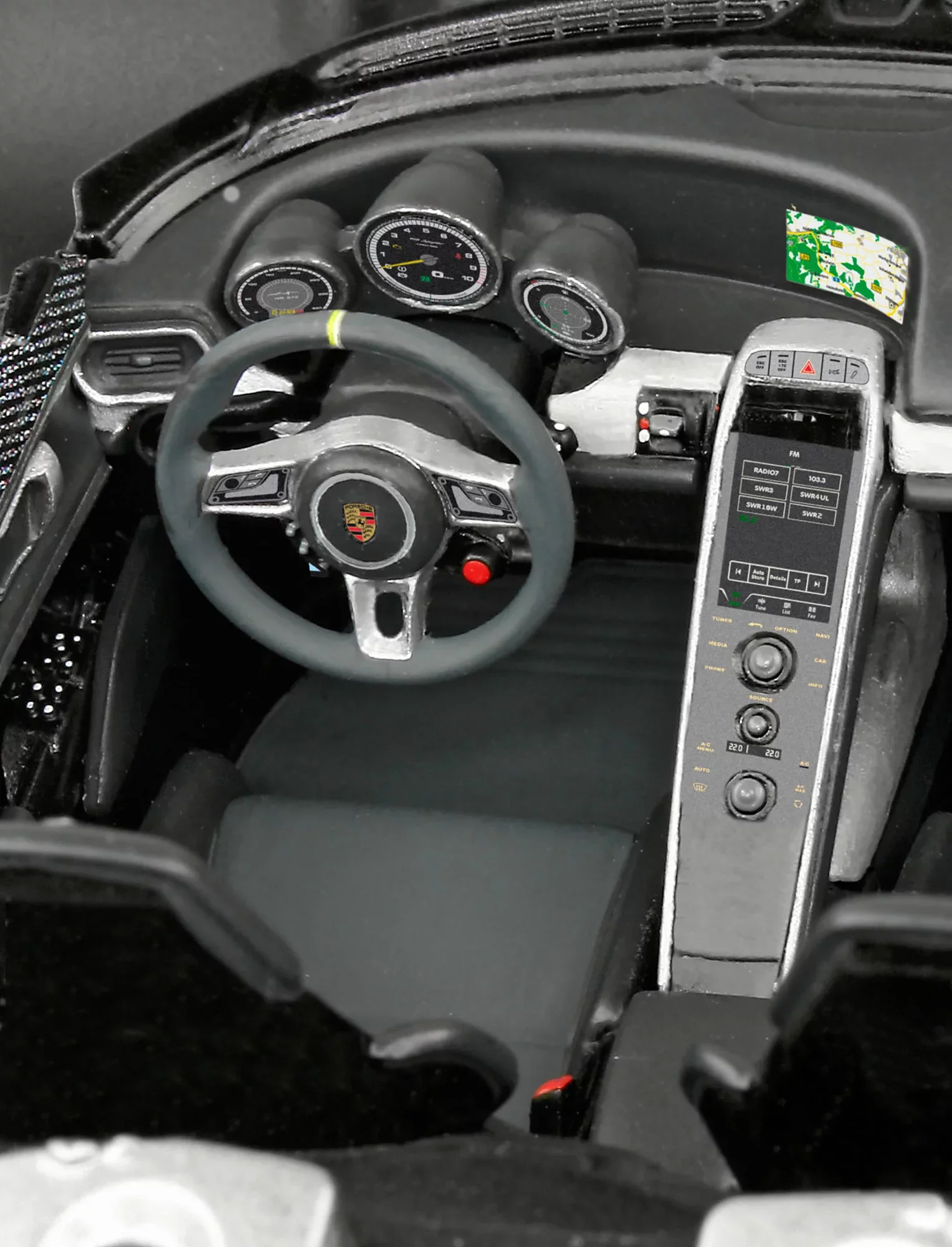 Revell Modellbausatz Porsche 918 Spyder im Maßstab 1:24 - Image 5