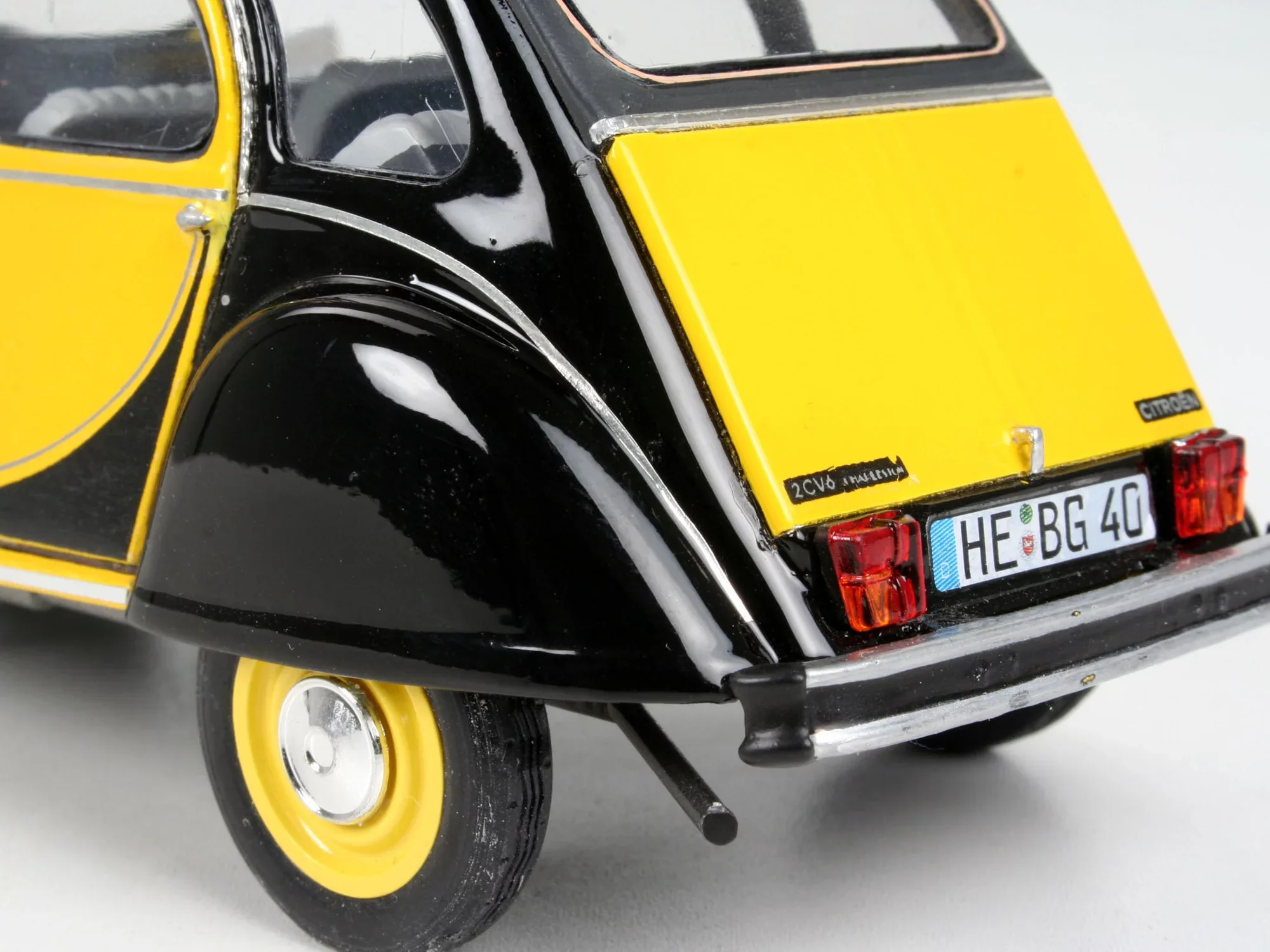 Citroen 2CV "Charleston" - Image 4