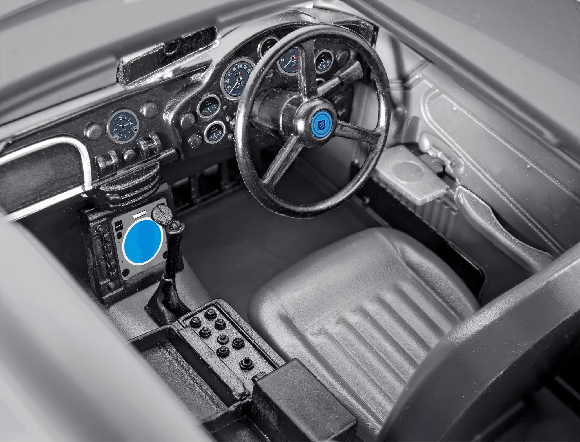 James Bond Aston Martin DB5 Click System - Image 8