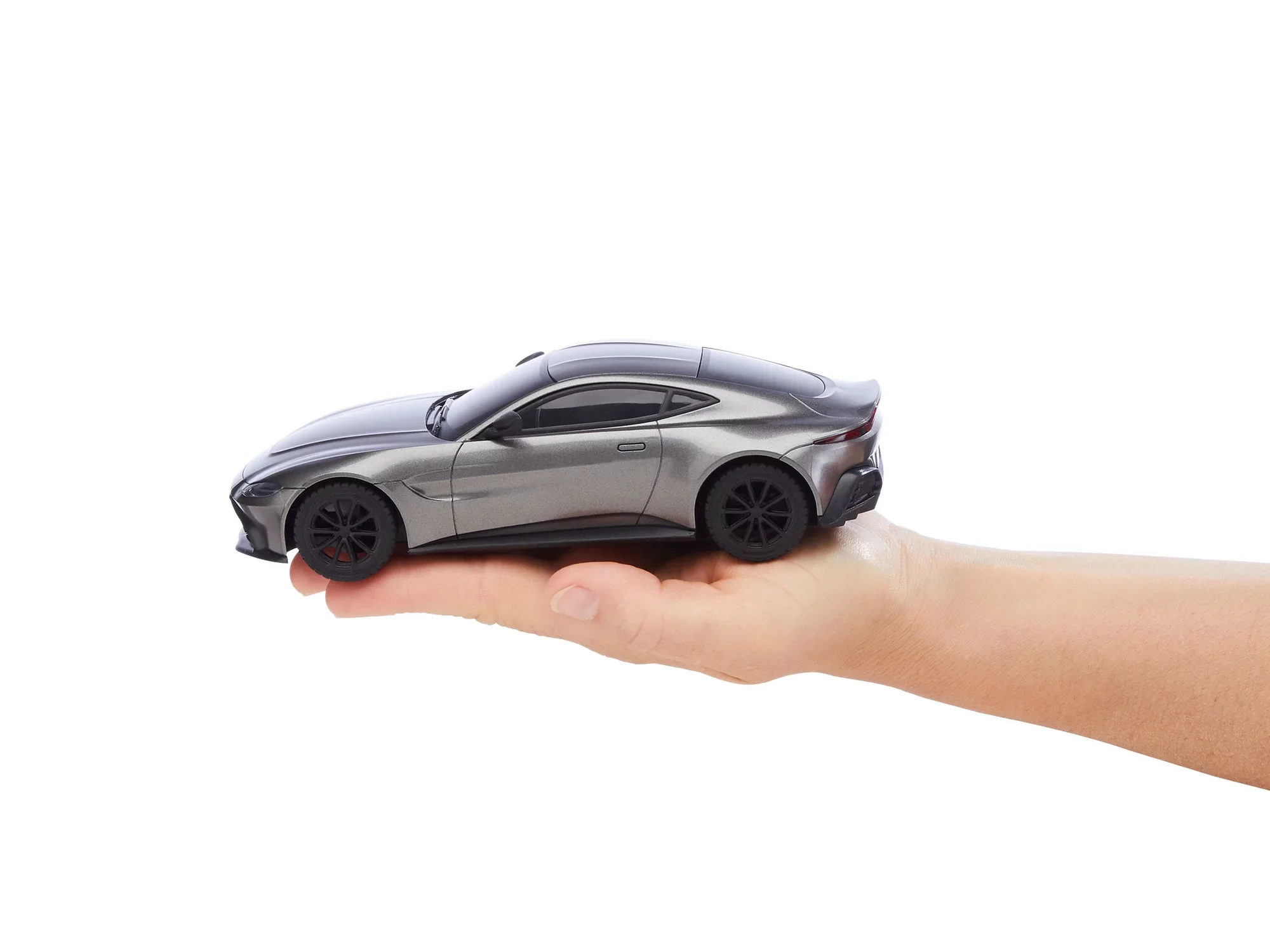 RC Scale Car "Aston Martin Vantage" - Image 6