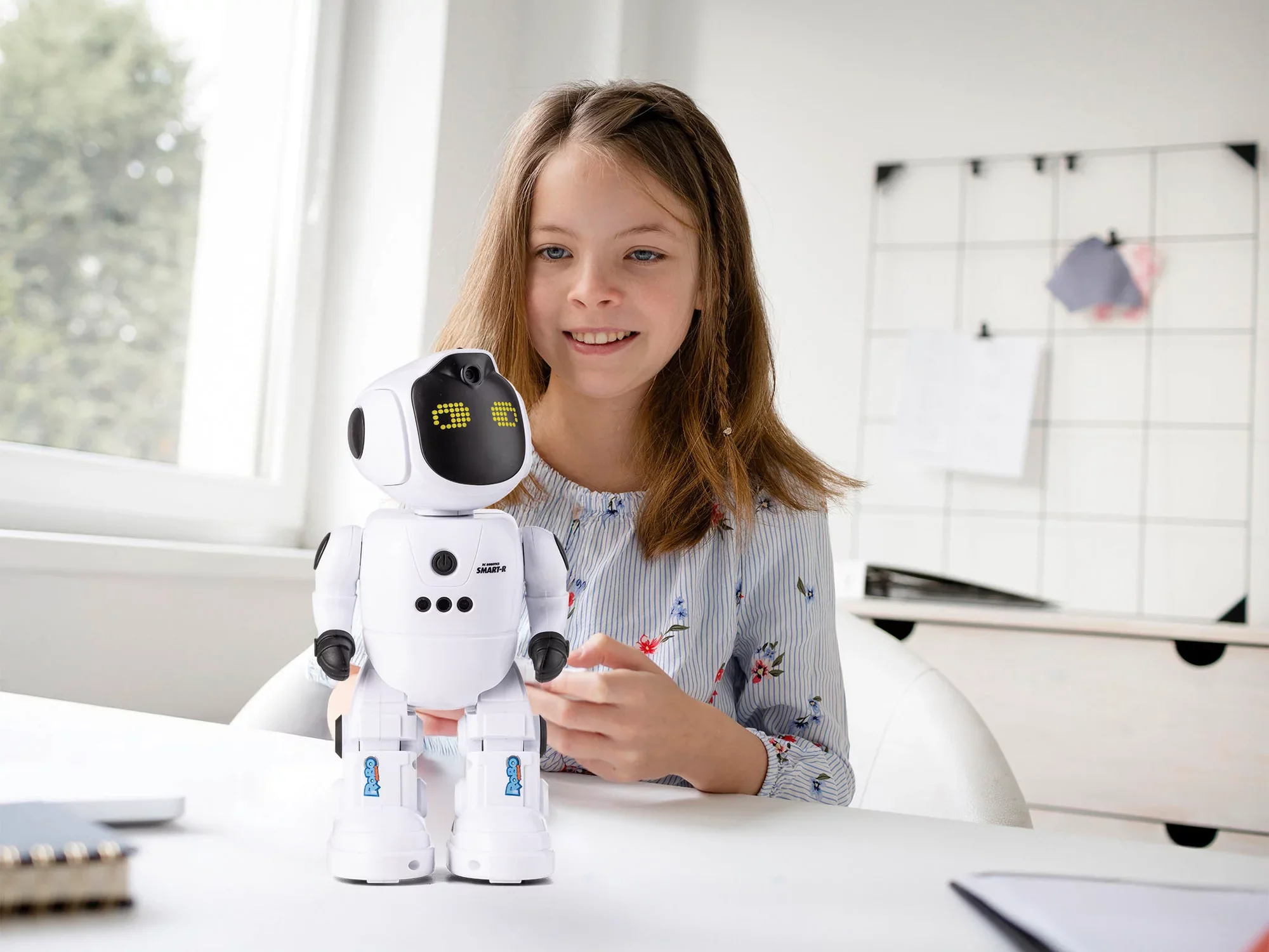 RC Robot "Smart-R" - Image 10