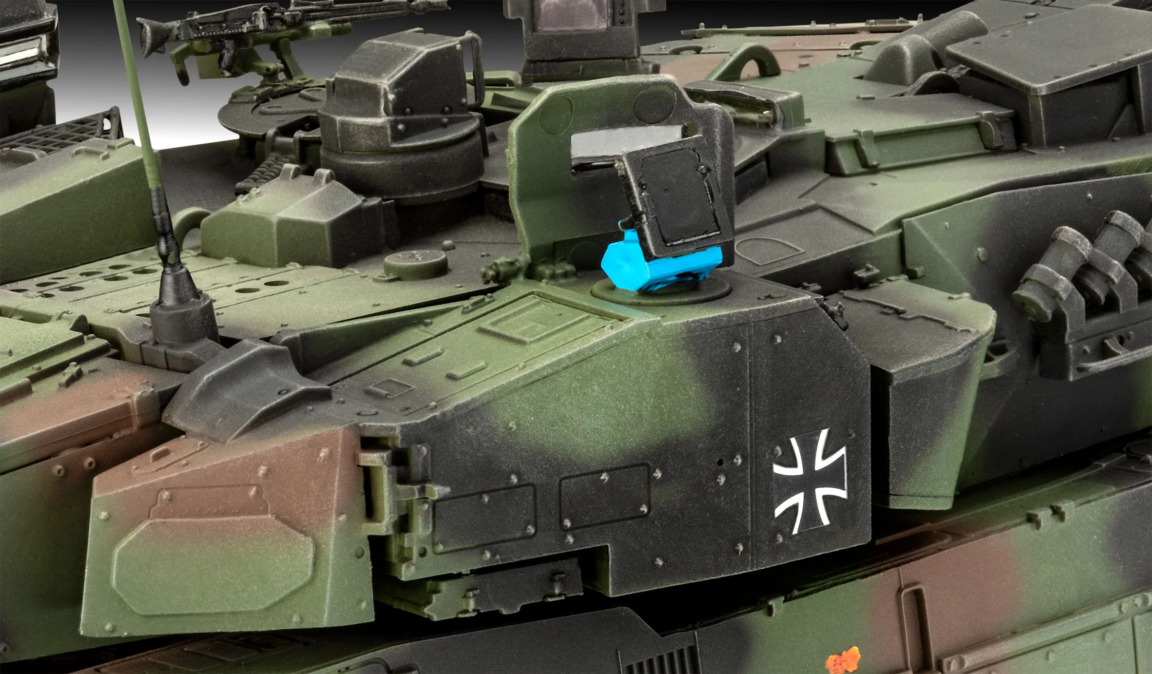 Model Set Leopard 2A7A1 - Image 9