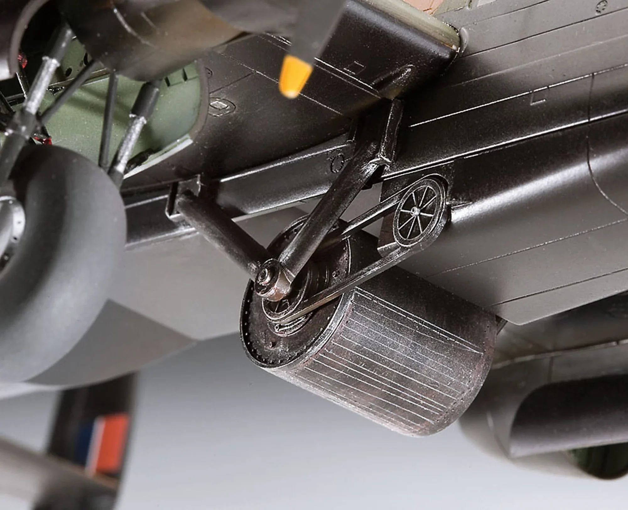 Model Set Lancaster B.III "DAMBUSTERS" - Image 5